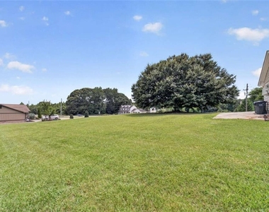 2591 Doc Hughes Road - Photo Thumbnail 40
