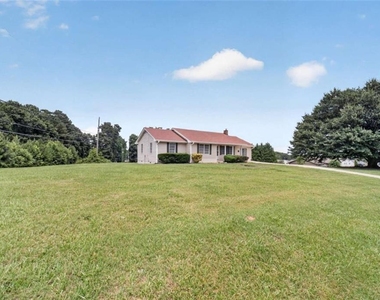 2591 Doc Hughes Road - Photo Thumbnail 2