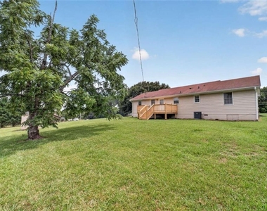 2591 Doc Hughes Road - Photo Thumbnail 37