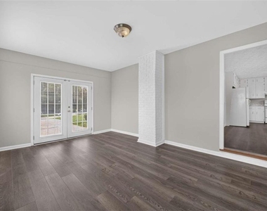 2591 Doc Hughes Road - Photo Thumbnail 20