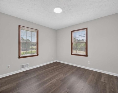 2591 Doc Hughes Road - Photo Thumbnail 28