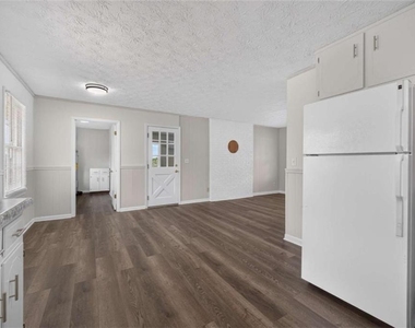 2591 Doc Hughes Road - Photo Thumbnail 16