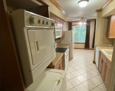 1194 Cove Drive - Photo Thumbnail 3