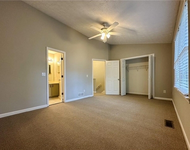 1016 Kennesborough Road Nw - Photo Thumbnail 23