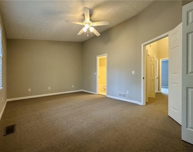 1016 Kennesborough Road Nw - Photo Thumbnail 24