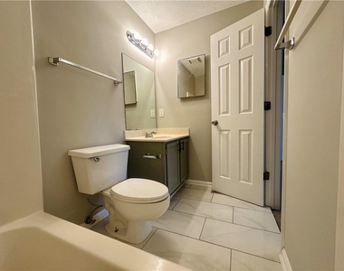 1016 Kennesborough Road Nw - Photo Thumbnail 26