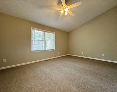 1016 Kennesborough Road Nw - Photo Thumbnail 21