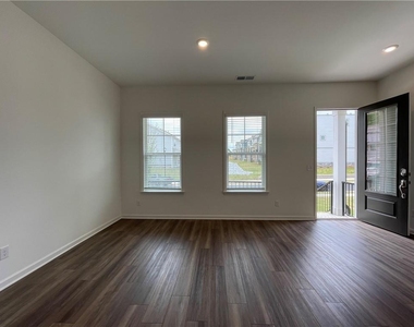 1597 Tilden Court - Photo Thumbnail 6