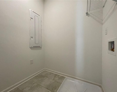 1597 Tilden Court - Photo Thumbnail 36