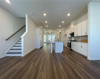 1597 Tilden Court - Photo Thumbnail 3