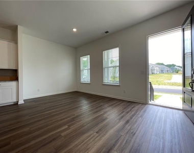 1597 Tilden Court - Photo Thumbnail 5