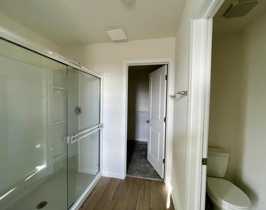 2243 Horseshoe Circle - Photo Thumbnail 13