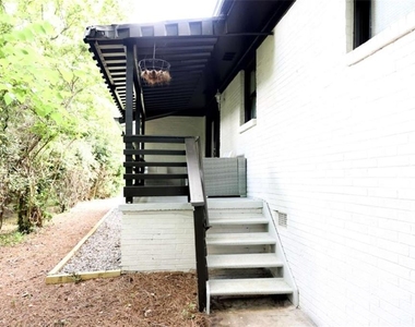 1275 Calhoun Avenue - Photo Thumbnail 1