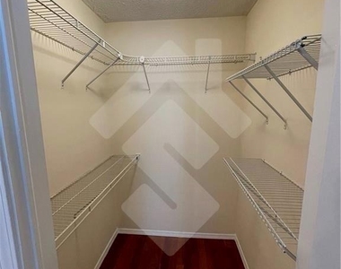 4267 Grogan Street Nw - Photo Thumbnail 20