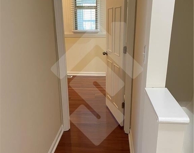 4267 Grogan Street Nw - Photo Thumbnail 25