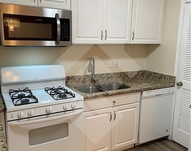 4267 Grogan Street Nw - Photo Thumbnail 10