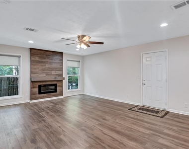 5772 Lilburn Stone Mountain Road - Photo Thumbnail 6