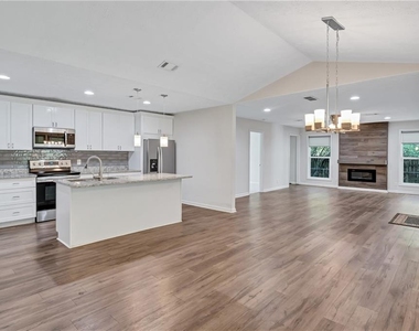 5772 Lilburn Stone Mountain Road - Photo Thumbnail 11