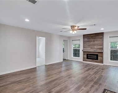 5772 Lilburn Stone Mountain Road - Photo Thumbnail 5