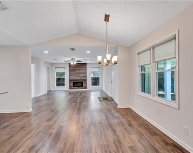 5772 Lilburn Stone Mountain Road - Photo Thumbnail 10