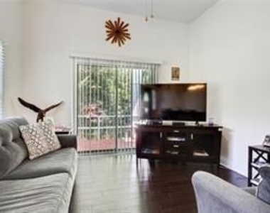 1012 Knightsbridge Road Nw - Photo Thumbnail 3