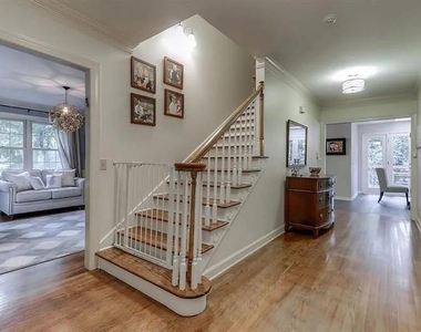 555 Greenland Road - Photo Thumbnail 2