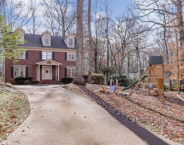 555 Greenland Road - Photo Thumbnail 44