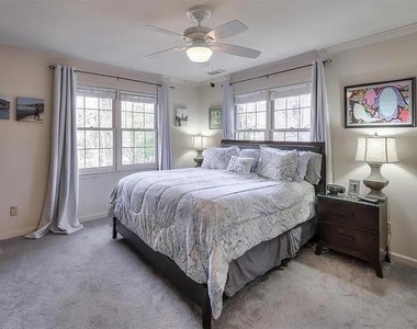 555 Greenland Road - Photo Thumbnail 18