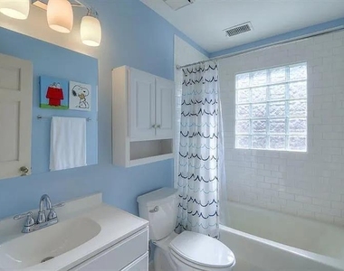 555 Greenland Road - Photo Thumbnail 25