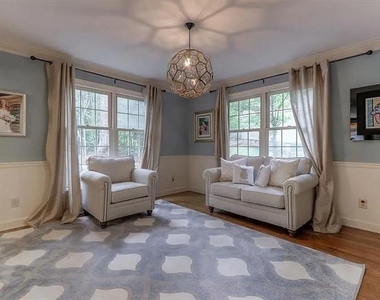 555 Greenland Road - Photo Thumbnail 3