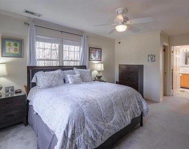555 Greenland Road - Photo Thumbnail 19