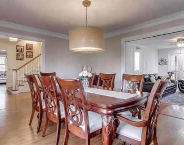 555 Greenland Road - Photo Thumbnail 15