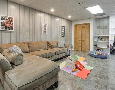 555 Greenland Road - Photo Thumbnail 32