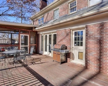 555 Greenland Road - Photo Thumbnail 38