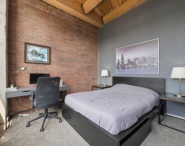 1040 W Adams Street - Photo Thumbnail 9