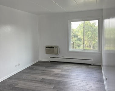 16 E Old Willow Road - Photo Thumbnail 6