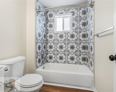 3277 Wheeler Street - Photo Thumbnail 12