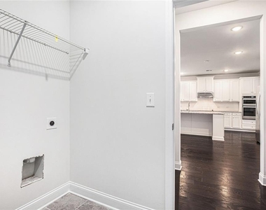5749 Creek Indian Dr - Photo Thumbnail 15
