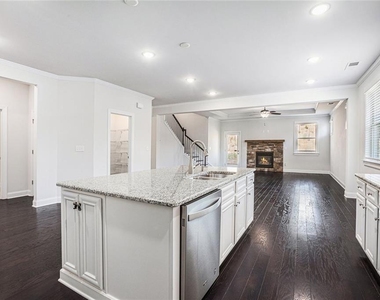 5749 Creek Indian Dr - Photo Thumbnail 9