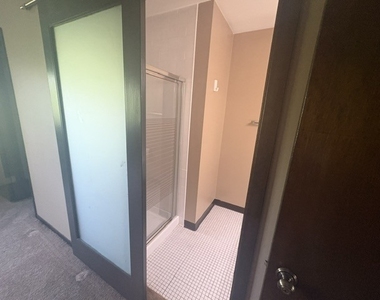 183 N Waters Edge Drive W - Photo Thumbnail 5