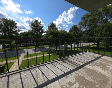 1665 Coach Drive - Photo Thumbnail 14