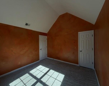 1020 Capstone Court - Photo Thumbnail 21