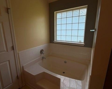 1020 Capstone Court - Photo Thumbnail 19