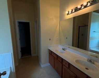 1020 Capstone Court - Photo Thumbnail 20