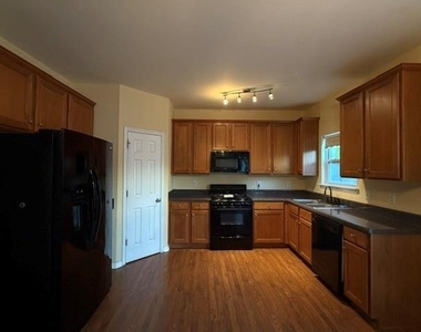 1020 Capstone Court - Photo Thumbnail 11