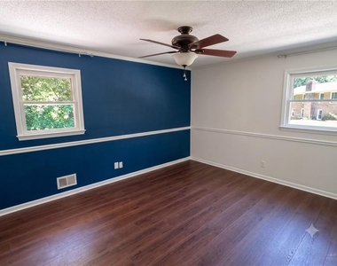1179 Pathfinder Road - Photo Thumbnail 13