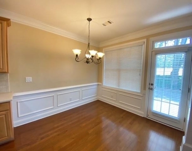 2511 Gadsen Walk - Photo Thumbnail 14