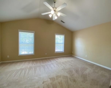 2511 Gadsen Walk - Photo Thumbnail 22