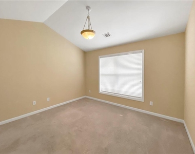 2511 Gadsen Walk - Photo Thumbnail 36