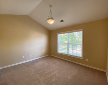 2511 Gadsen Walk - Photo Thumbnail 28